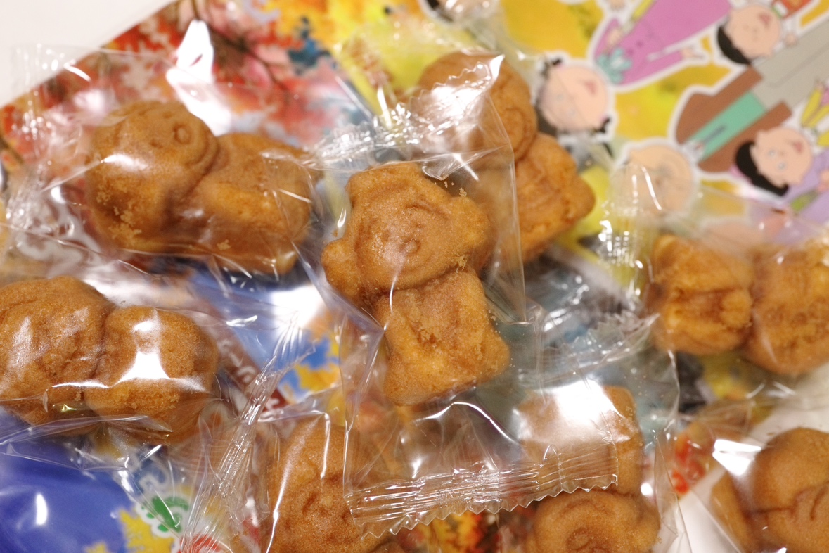  はとバス　サザエさんファミリーケーキ　　（メープル味）