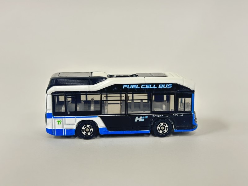 神戸市交通局オリジナルトミカ「水素バス（燃料電池バス）」